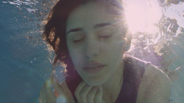 Born in Evin I Dokumntarfilm von Maryam Zaree