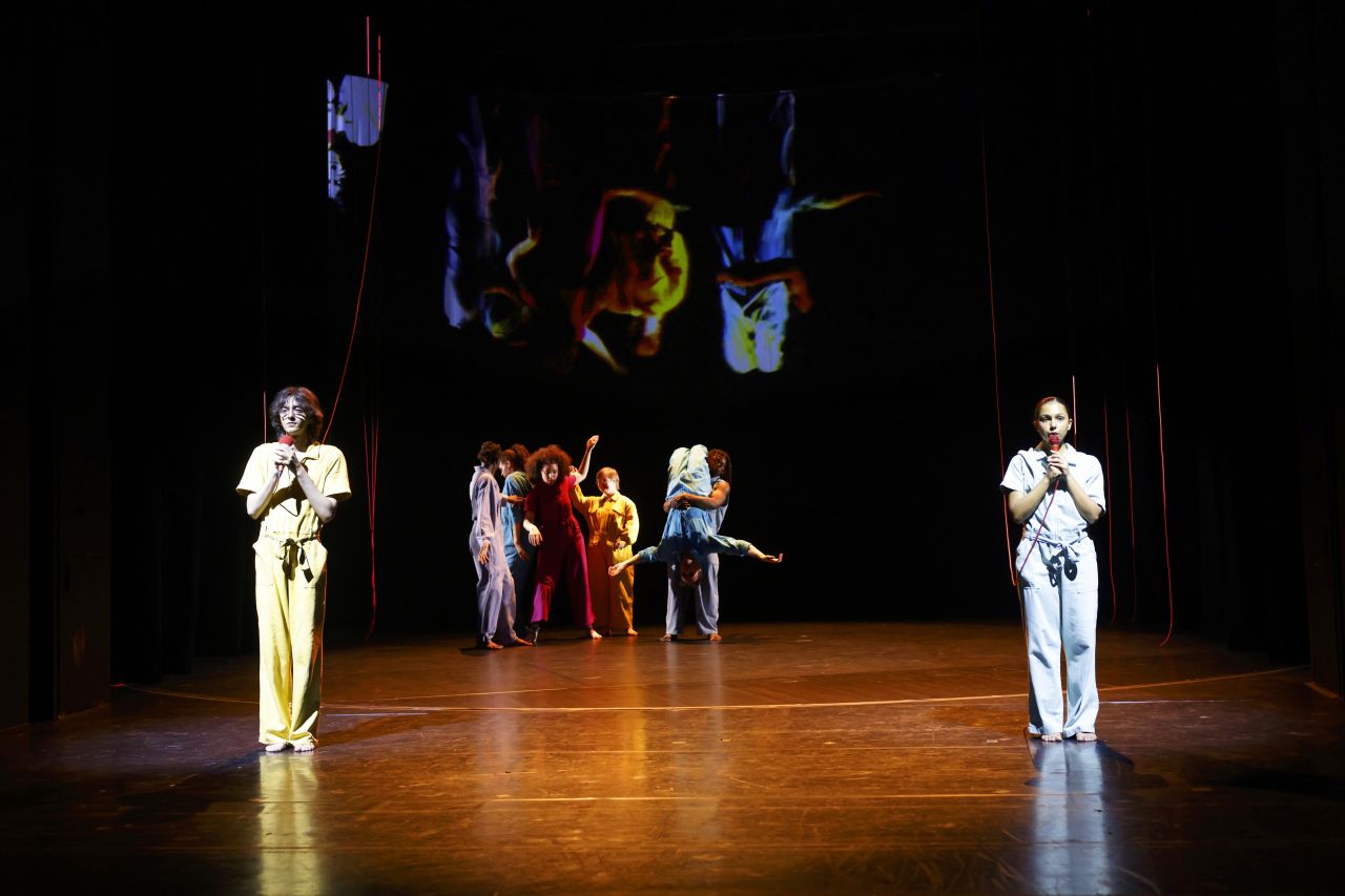 Upside Down Inside Out © Ute Langkafel MAIFOTO