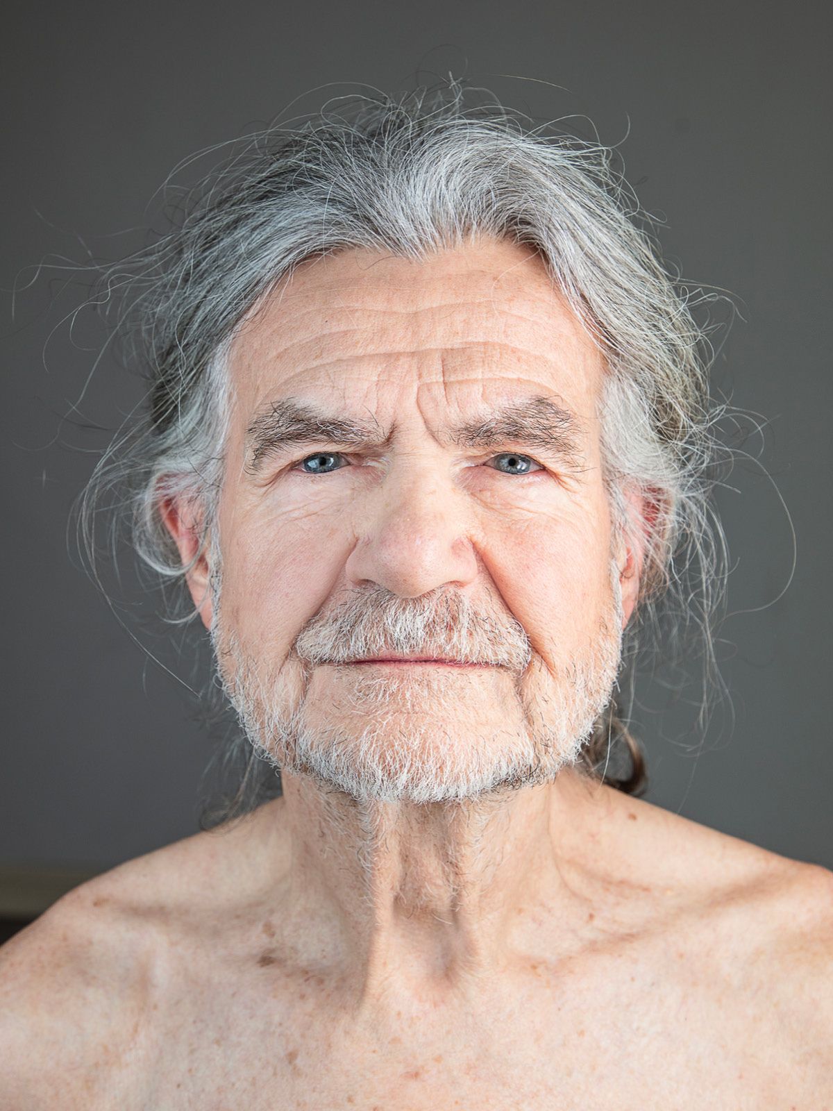 Gorki_Bernd_Ocker_Hölters_c_Esra_Rotthoff