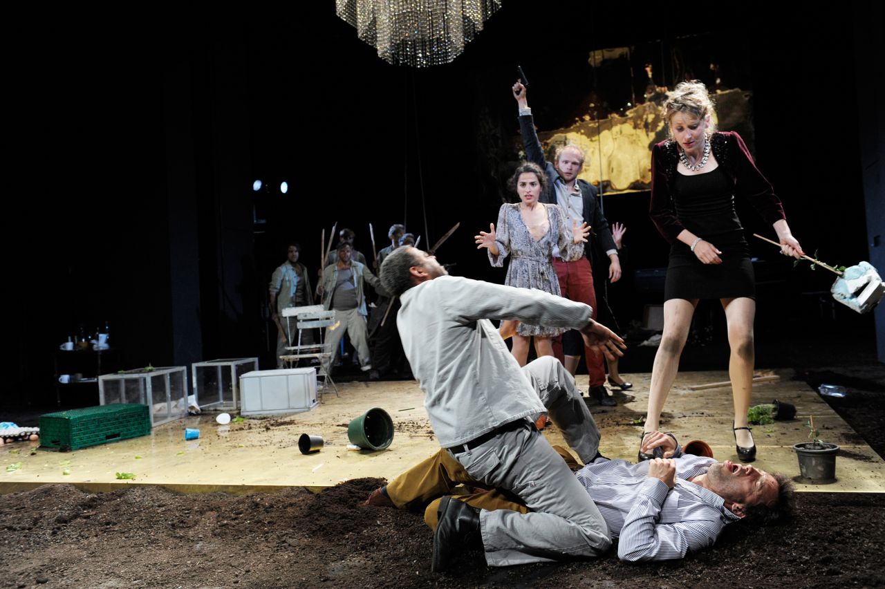 Kinder der Sonne 3_Maxim Gorki Theater