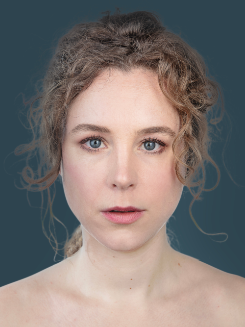 Klara Deutschmann fotografiert Vvon Esra Rotthoff